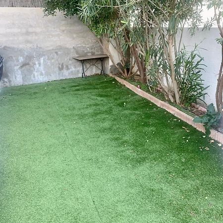 T2 Equipe Au Calme + Terrasse A 1 Km De La Mer Marseille Exterior photo